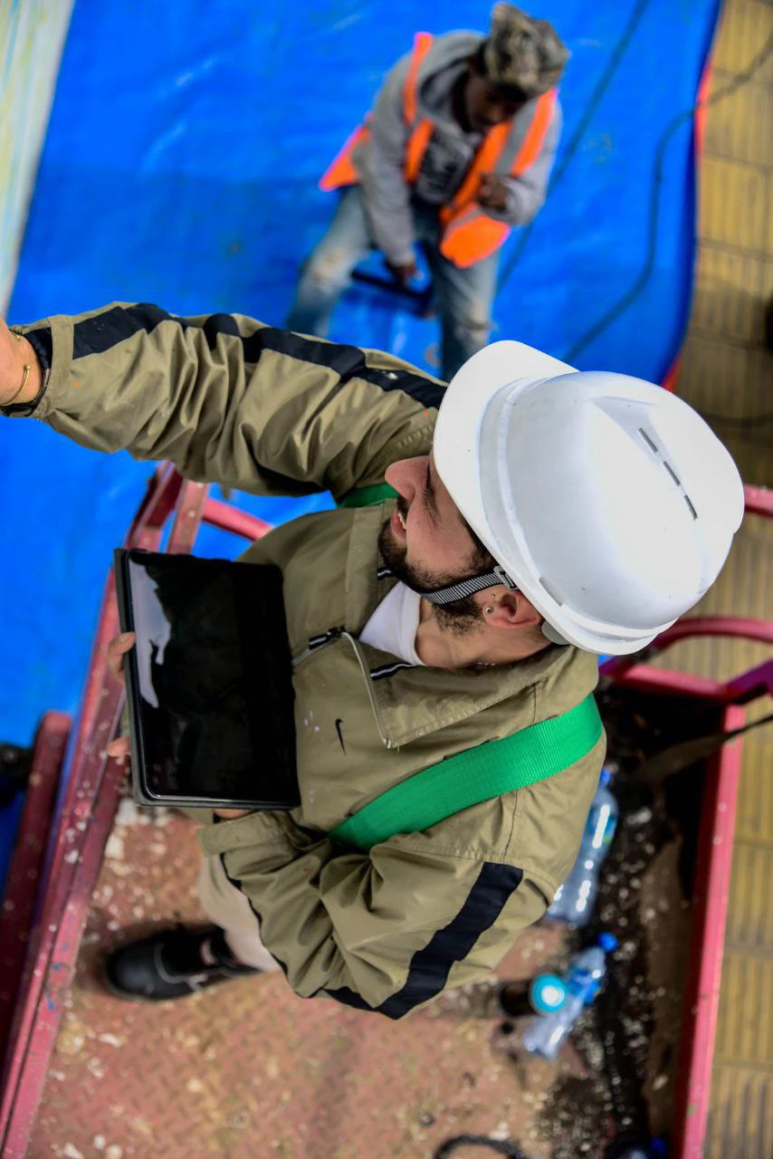 Site supervision from the lift, Street Heart