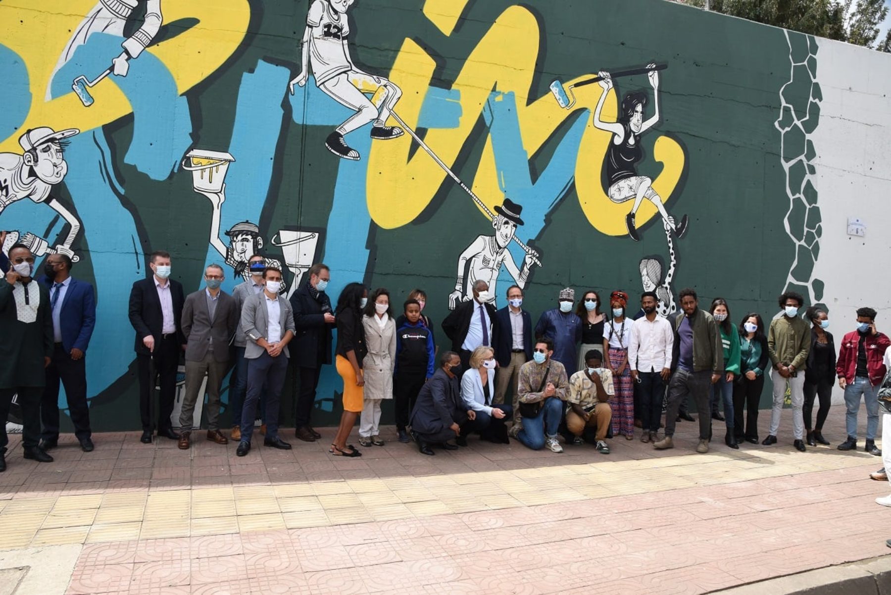 The Street Heart team in front of the finished wall